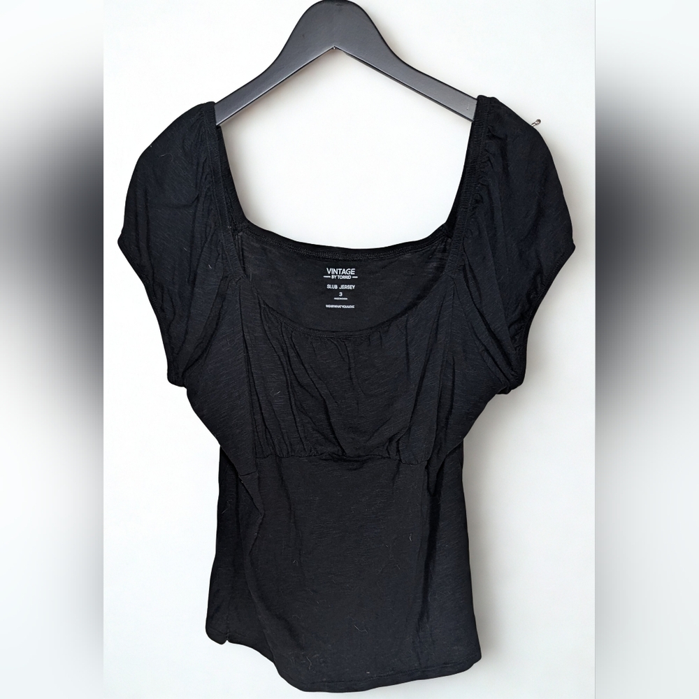 Torrid Vintage Slub Jersey Scoop Neck Tee Size 3